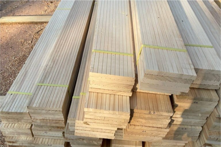 Ưu điểm vượt trội của gỗ Bạch Tùng cho nhà yến 