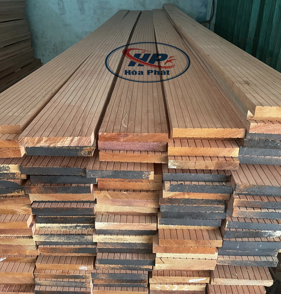 Hình ảnh sản phẩm gỗ Meranti AA cho nhà yến 