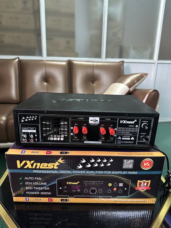 Hình ảnh mặt sau Ampli V6 công suất tải 600 loa ru cho nhà yến