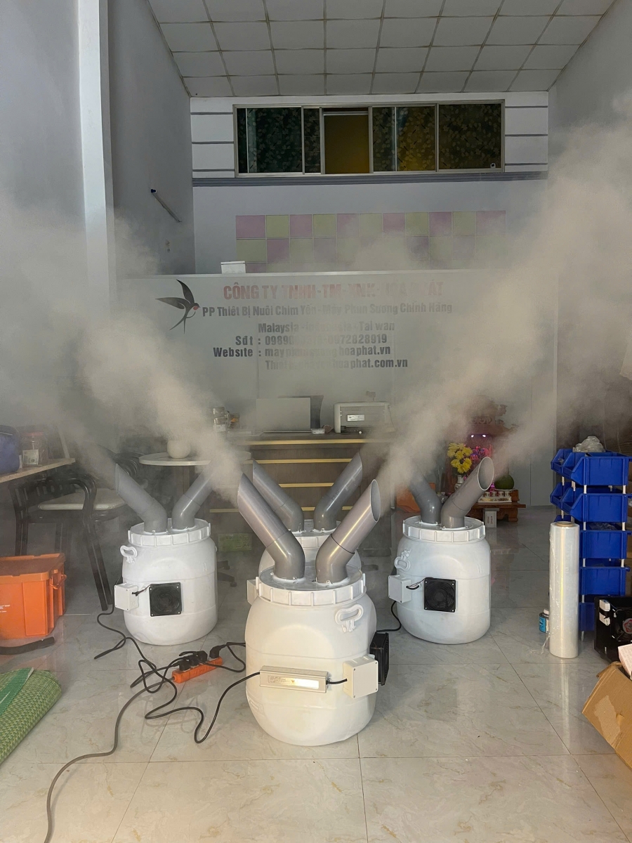 Máy phun sương tạo ẩm chính hãng tại Yến Hoà Phát có công nghệ phun sương hiện đại, tiết kiệm điện năng