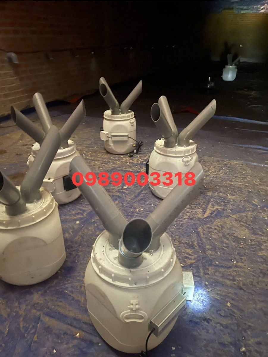 Máy tạo ẩm nhà yến 3 hướng phun của công ty Yến Hoà Phát tại TP HCM