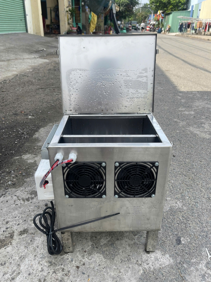 Đặc điểm nổi bật của thùng inox 304 trong máy tạo ẩm