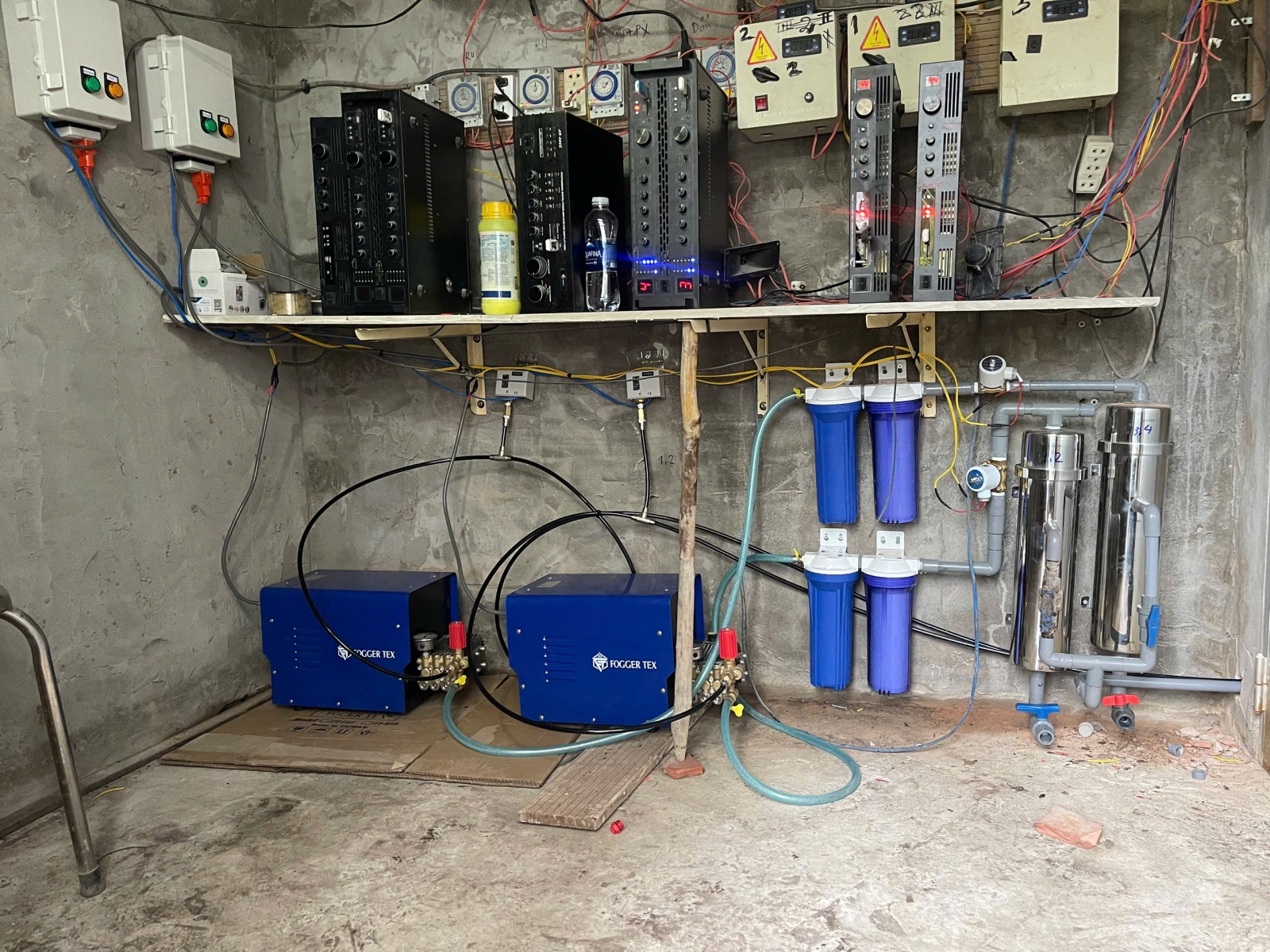 Hình ảnh sau khi lắp đặt máy phun sương cao áp cho nhà yến của Yến Hòa Phát