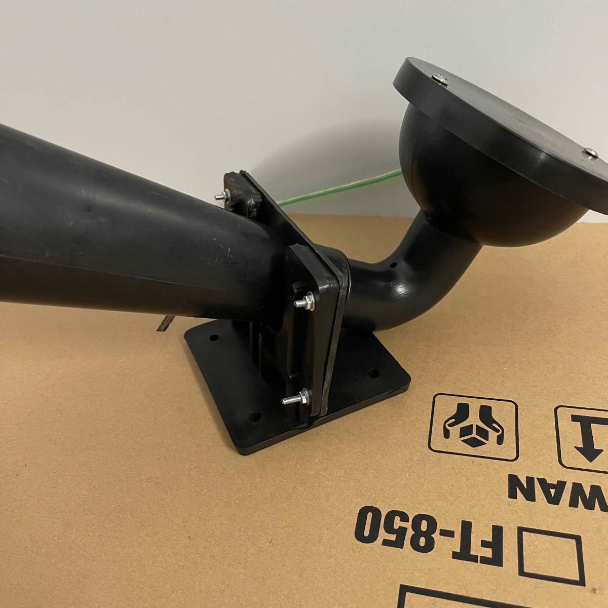 Thiết bị nhà yến Yến Hòa Phát: đơn vị cung cấp loa phóng đơn nhựa ABS HP6000