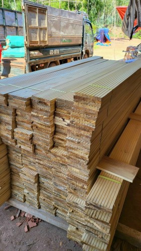 Gỗ Bạch Tùng nhà yến (Xuất Xứ Việt Nam)